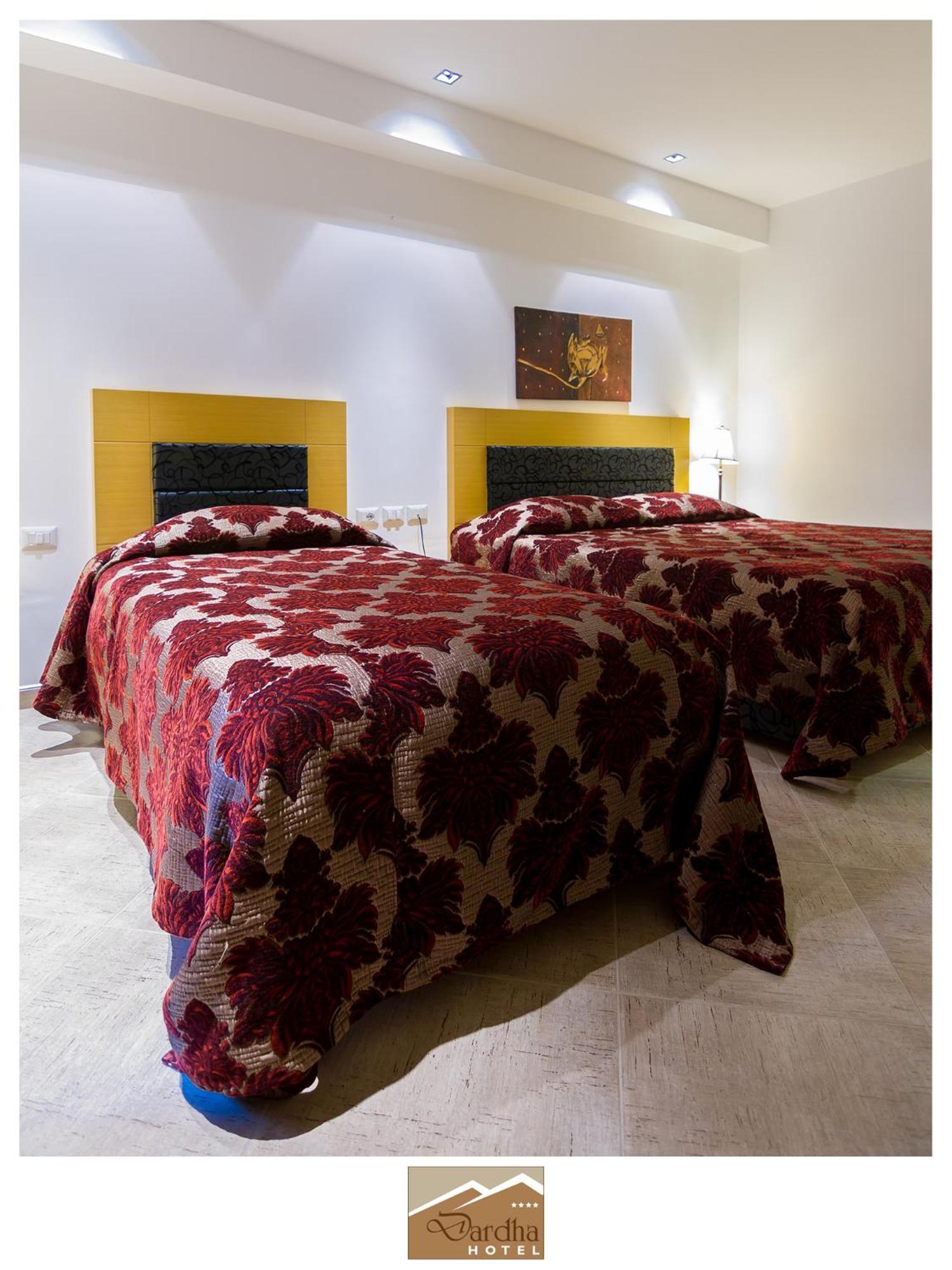 Hotel Dardha Kamer foto