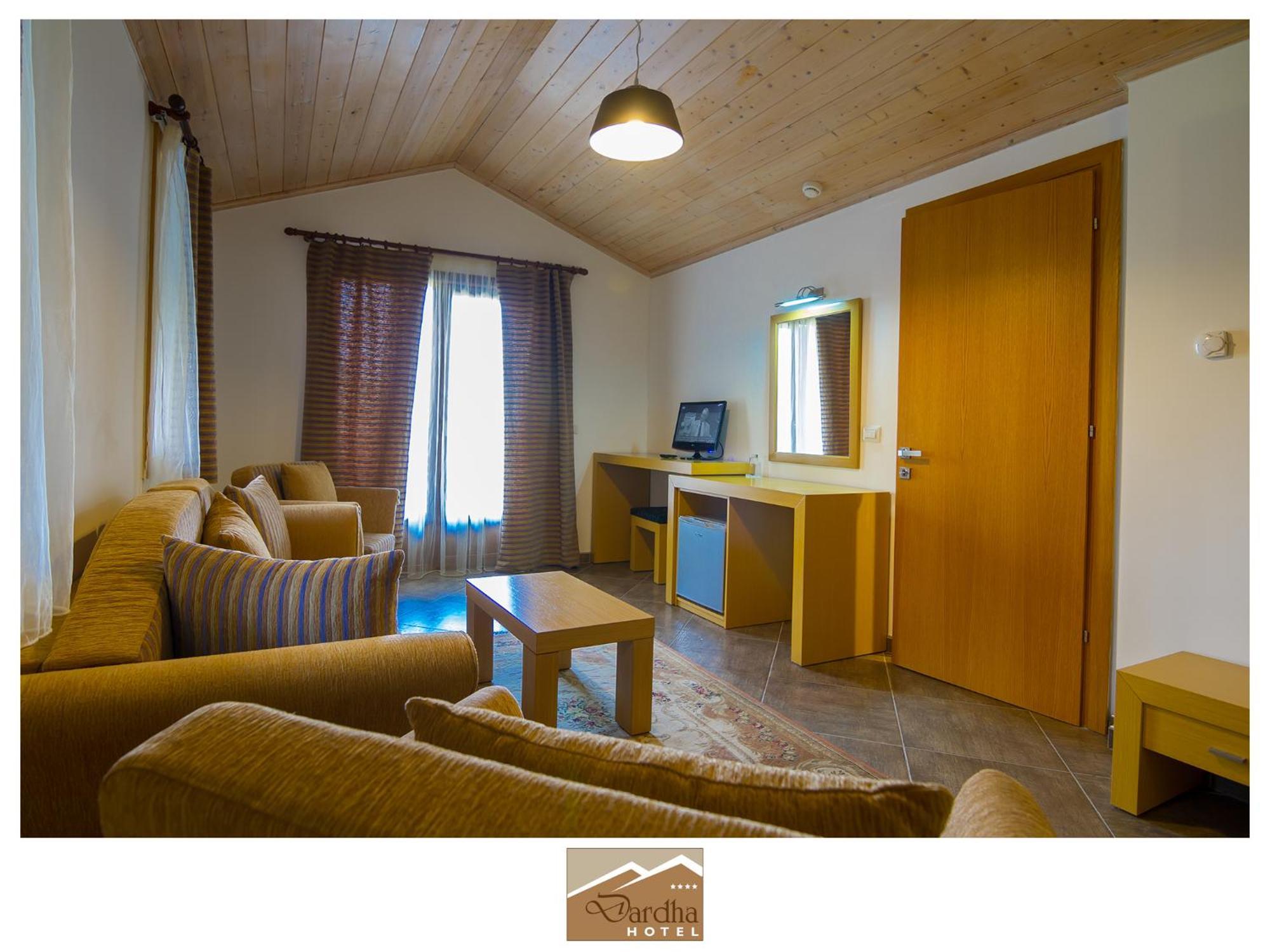 Hotel Dardha Kamer foto