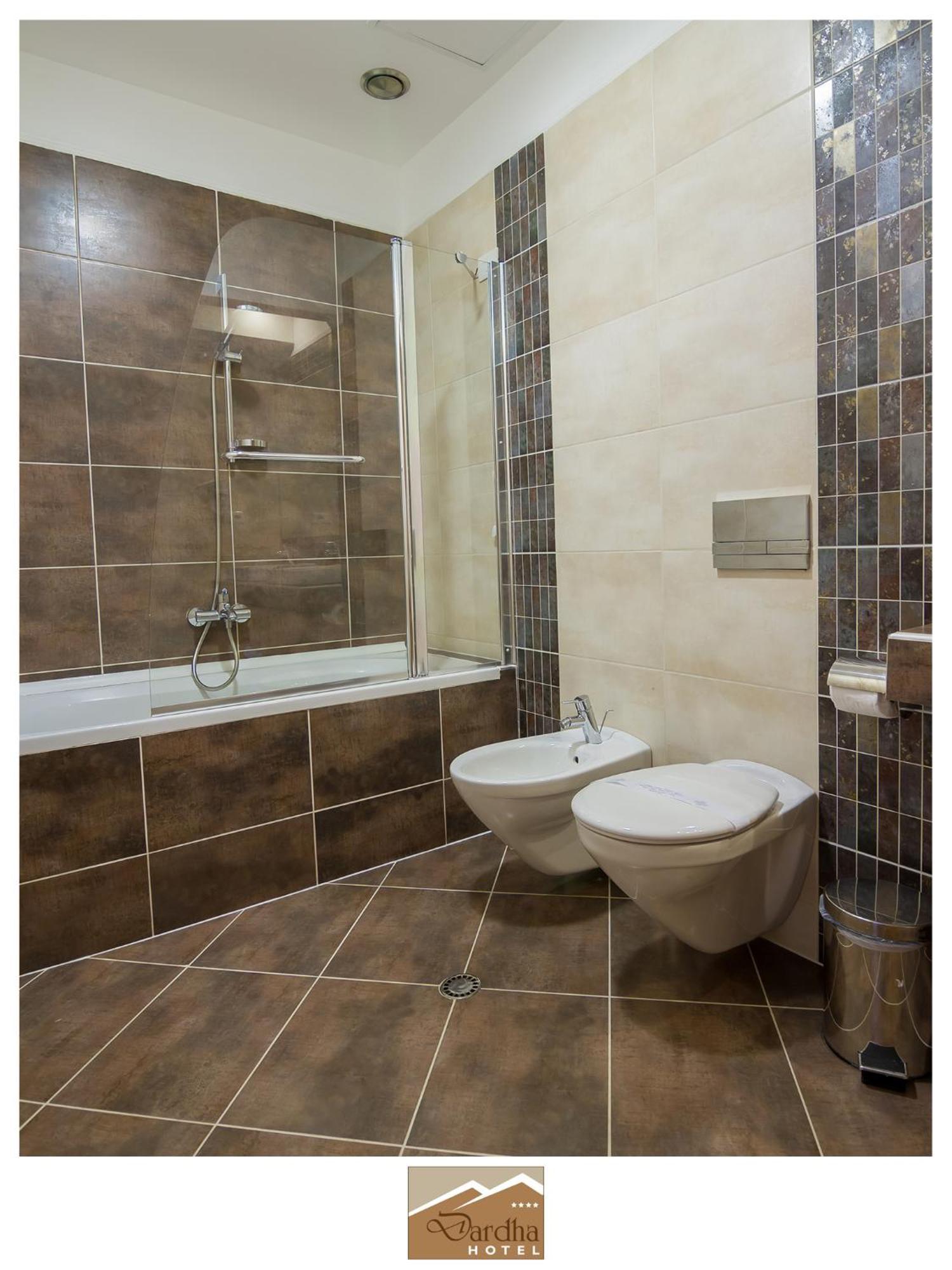 Hotel Dardha Kamer foto