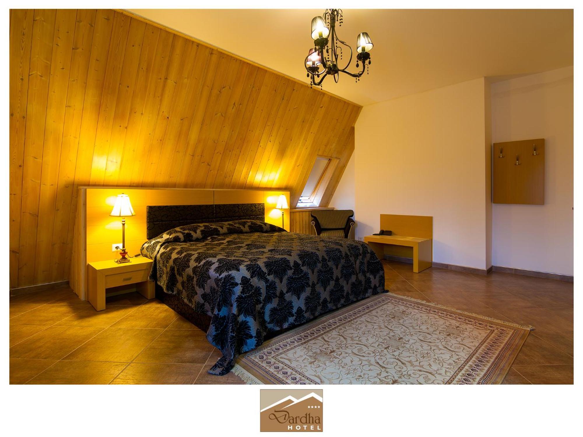 Hotel Dardha Kamer foto