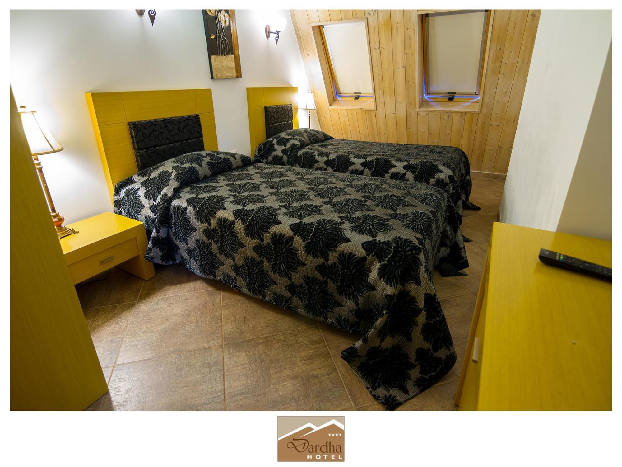 Hotel Dardha Kamer foto