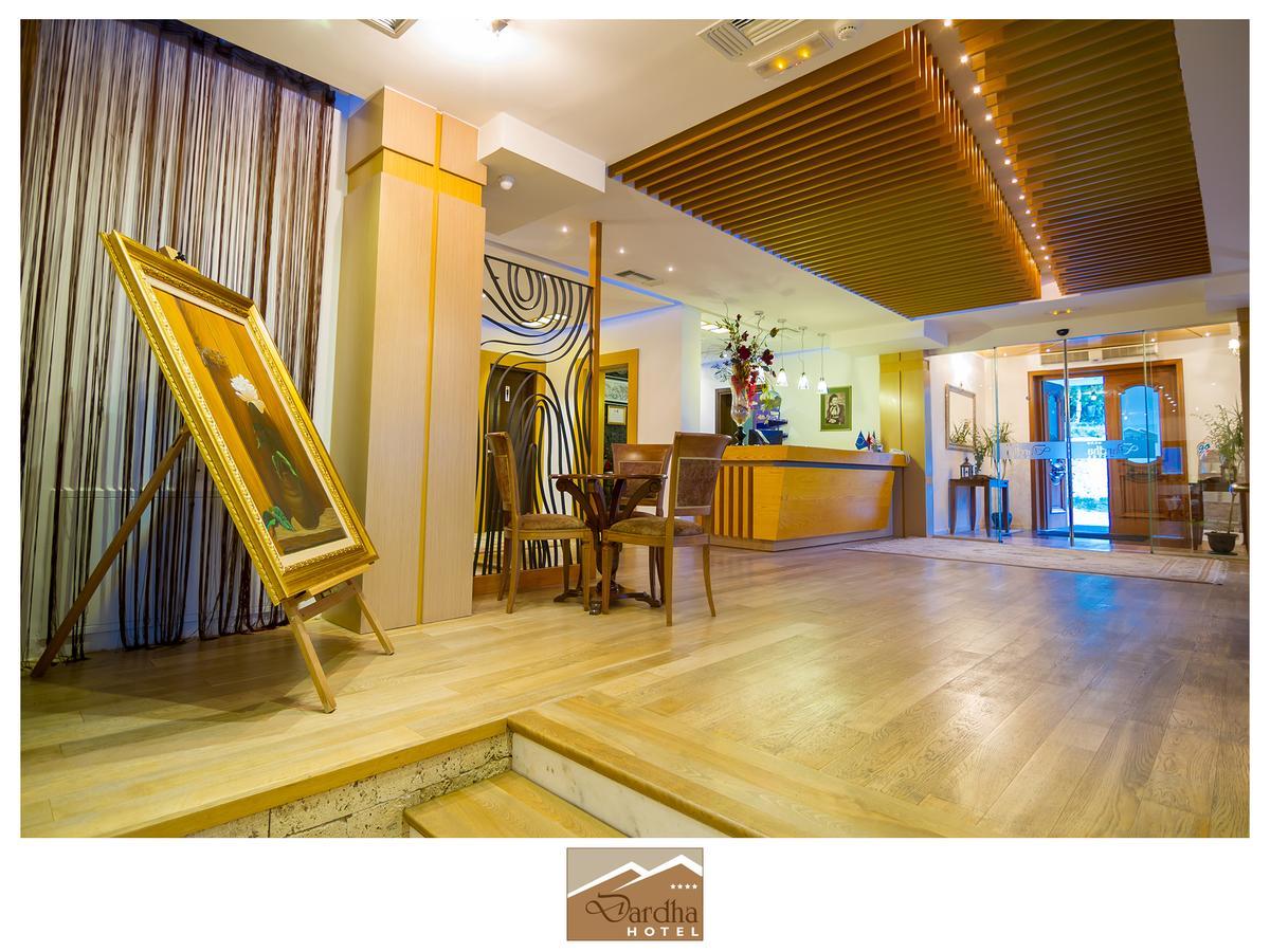 Hotel Dardha Buitenkant foto